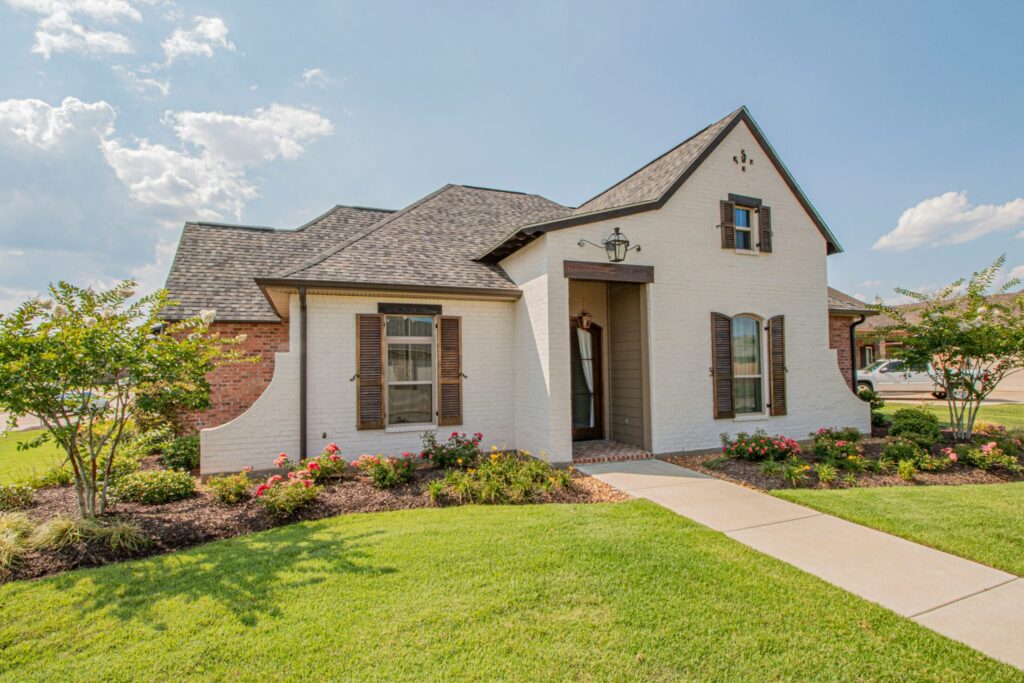 Featured Image for Pleasant Ridge Homes for Sale Why Buyers Are Drawn Blog Article